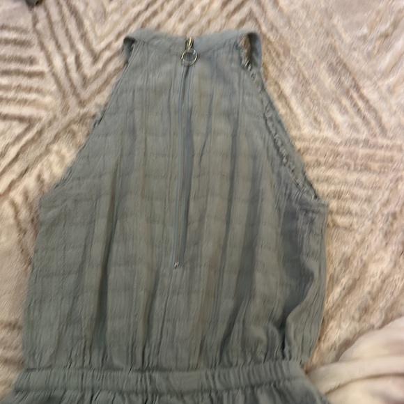 green jumper - Picture 2 of 3